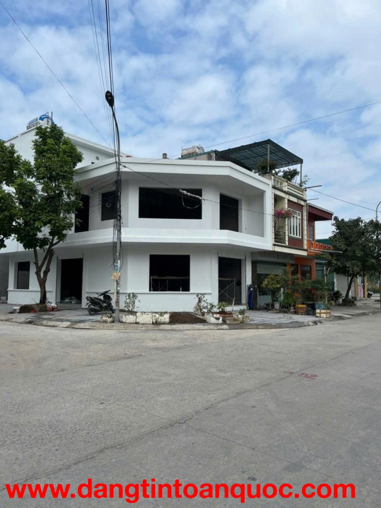 CHO THUÊ MẶT BẰNG TẦNG 1 – LÔ GÓC 2 MẶT TIỀN – 105m²