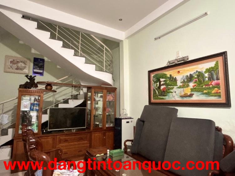 Bán nhà Lý Đạo Thành đối diện công viên, gần biển, 100m2, giá 9,8 tỷ