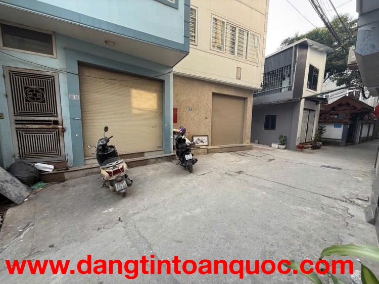 BÁN GẤP NHÀ LĨNH NAM 5T NHÀ Ô TÔ TRÁNH, VÀI BƯỚC RA CHỢ, GẦN TRƯỜNG ĐẠI HỌC GIÁ YÊU THƯƠNG