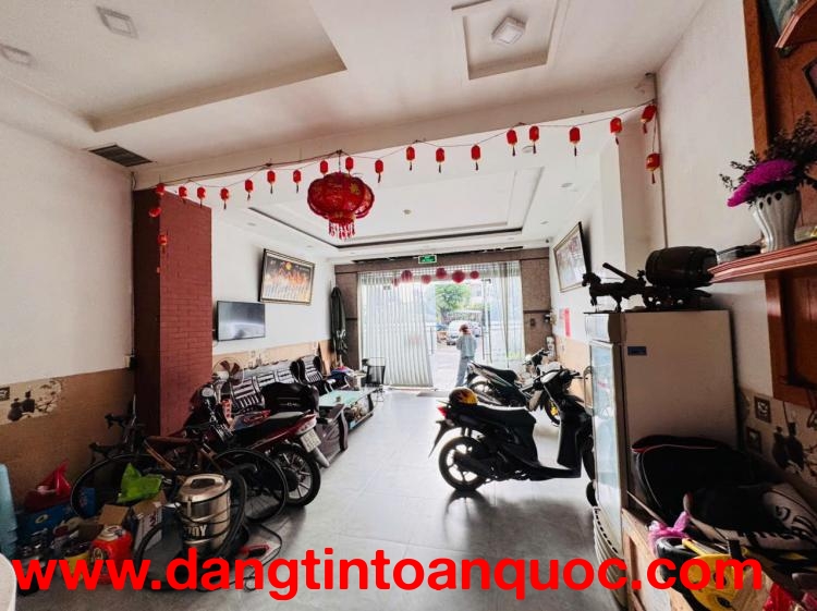 BÁN KHÁCH SẠN MẶT TIỀN BÌNH CHIỂU THỦ ĐỨC – 97M² ĐẤT – 470M² SÀN – CÓ THANG MÁY – GIÁ 12 TỶ (~108.2T