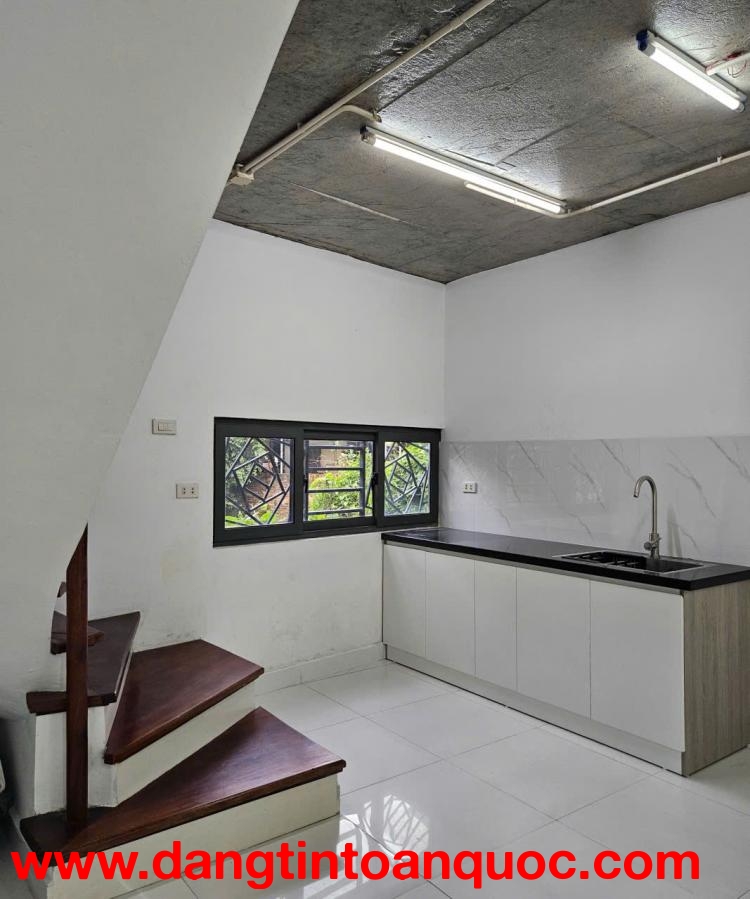 Cho thuê nhà 3,5 tầng Hậu Ái, Vân Canh, giá 8 triệu/ tháng, điện nước giá dân