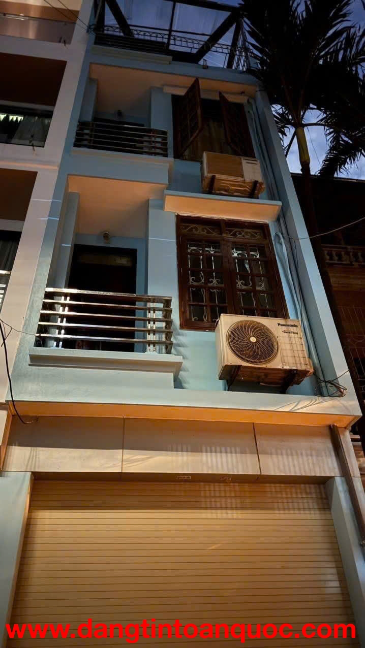 Cho thuê nhà ngõ ô tô Vương Thừa Vũ, 50m² x 4 tầng, 6PN, 16 Triệu KD VP, online,