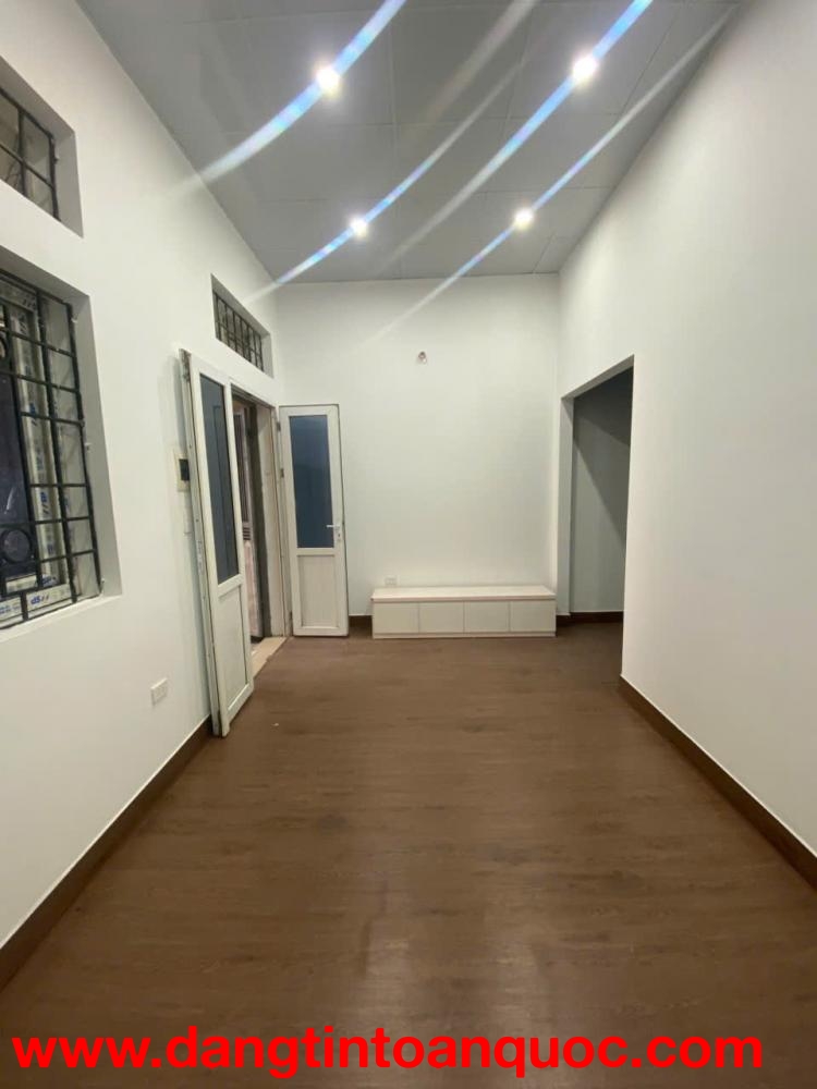 Chính chủ cần cho thuê nhà thuộc khu tập thể Binh Đoàn 12, ngay cầu Lủ, Định Công, Hoàng Mai