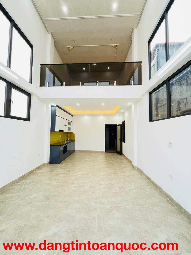 Cho thuê nhà mặt phố Quận Hai Bà Trưng 65m² x  5  tầng – 5 phòng KD VP, Showroom