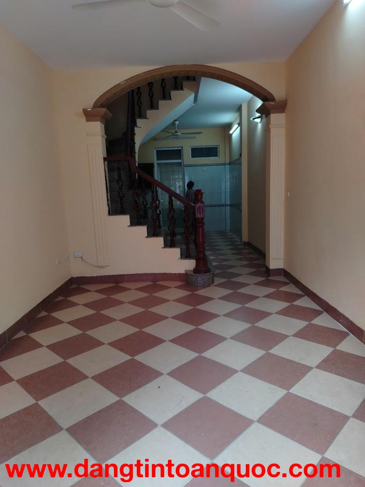 Cho thuê nhà nguyên căn ngõ 18 Định Công Thượng,  55m² x 4 tầng 13 triệu
