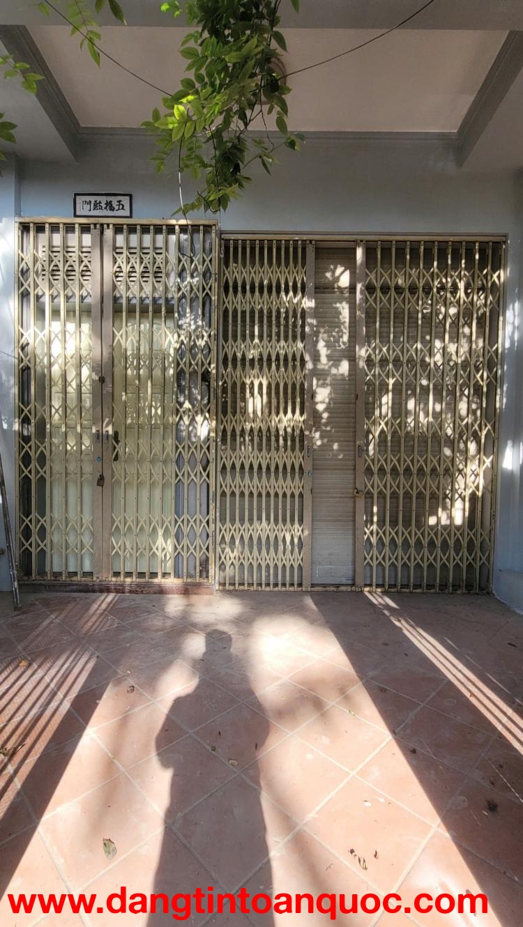 Cho thuê MP Nguyễn Bá Khoản 85m² × 4,5 tầng, MT 5m, 4PN 4VS. 35tr/tháng