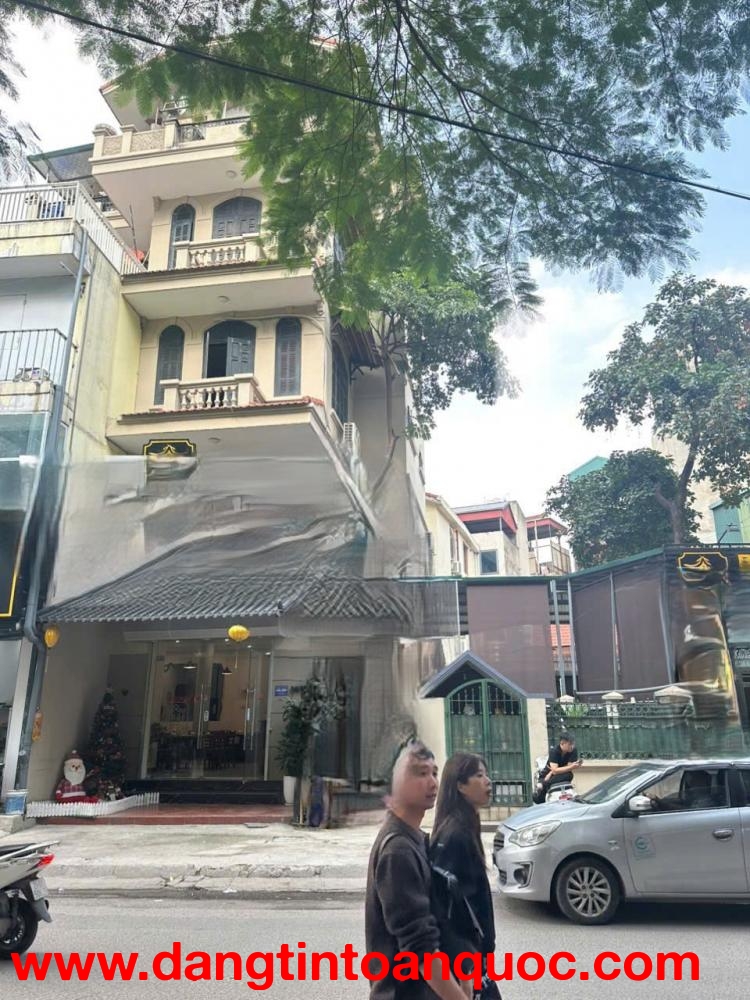 Cho thuê nhà ngõ ô tô Dịch Vọng Hậu 190m² × 5 tầng, 4PN 5VS, 120tr