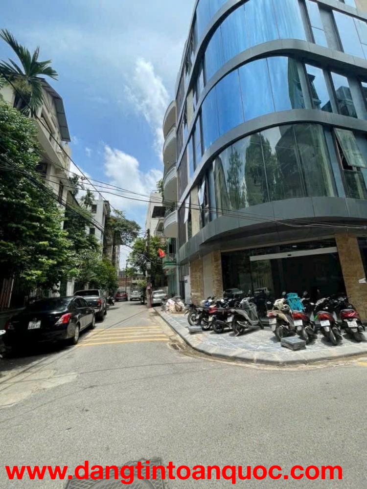 Cho thuê nhà ngõ ô tô Khuất Duy Tiến 90m² × 3 tầng, 3PN 3VS, 26tr/tháng