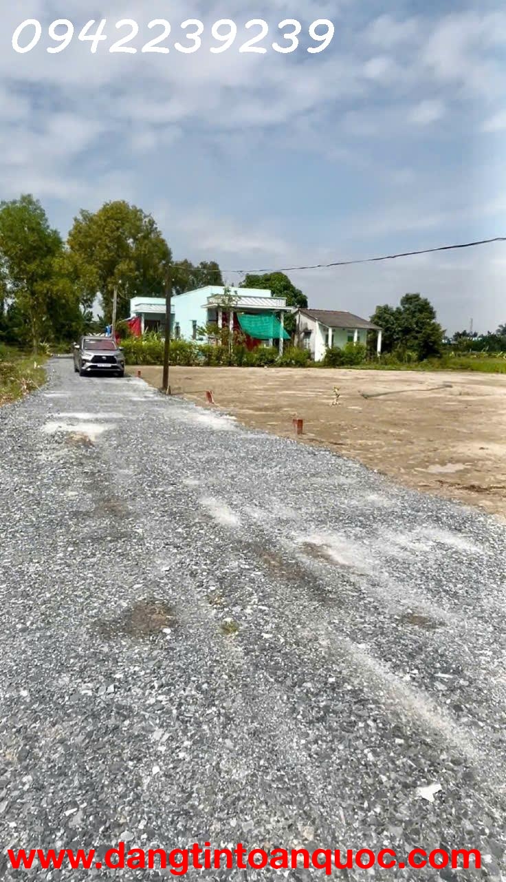 110m2 thổ cư, giá 900tr, đường oto vào tới đất, Tây Ninh ( xã Tân Trach, huyện Cần Đước, Long An cũ)