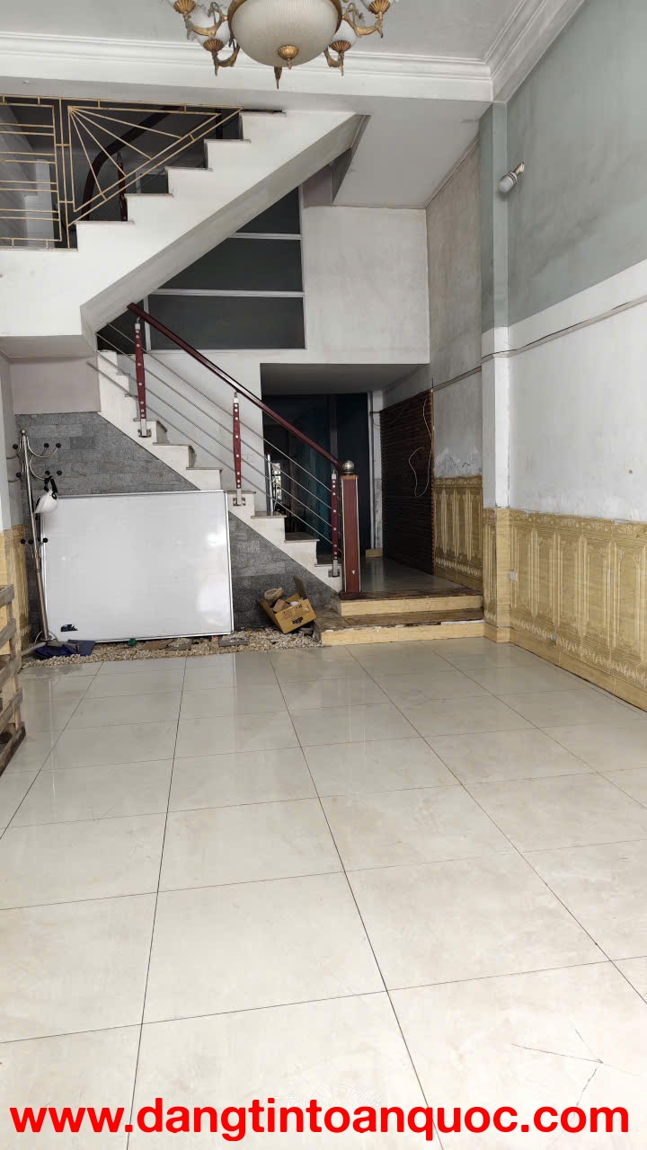 Chính chủ, cho thuê nhà 3 tầng tại Tổ dân phố 10, ngõ 81 đường Vạn Phúc, Hà Đông.