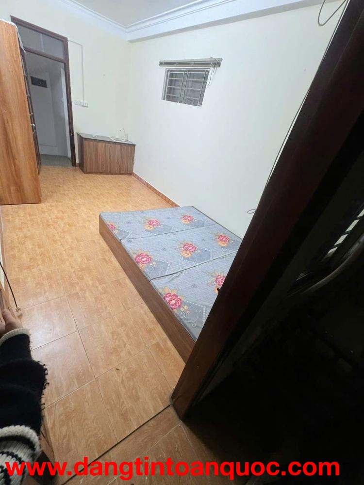 Cho thuê nhà nguyên căn ngõ 162 Đông Thiên, 30m² x 5 tầng, 4 ngủ, 4 vệ sinh, 11 Triệu