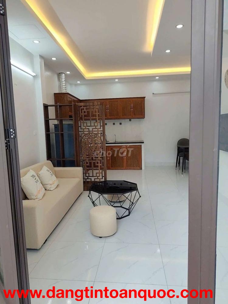 Bán nhà mới xây, 3 tầng ngõ 154 Bắc Cầu, Ngọc Thụy, Long Biên, HN