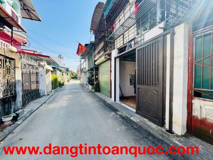 Lương Quy - Thị trấn Đông Anh-NHÀ cấp 4 Có 2 tầng Giá chỉ 3ty