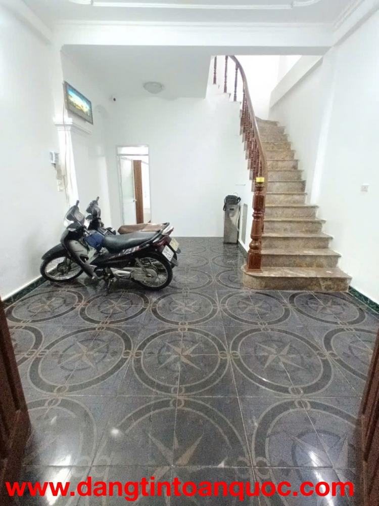 Cho thuê Phòng Trọ khép kín 85 Định Công Thượng, 2.7 Triệu/phòng