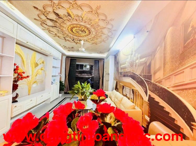 Cho thuê căn hộ tập thể ngõ 61 Lạc Trung, 80m², 2PN, 10 Triệu