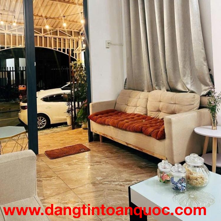 CẦN SANG SPA MẶT TIỀN ĐƯỜNG TRẦN KHÁNH DƯ P.8 TP ĐÀ LAT GIÁ 12TR