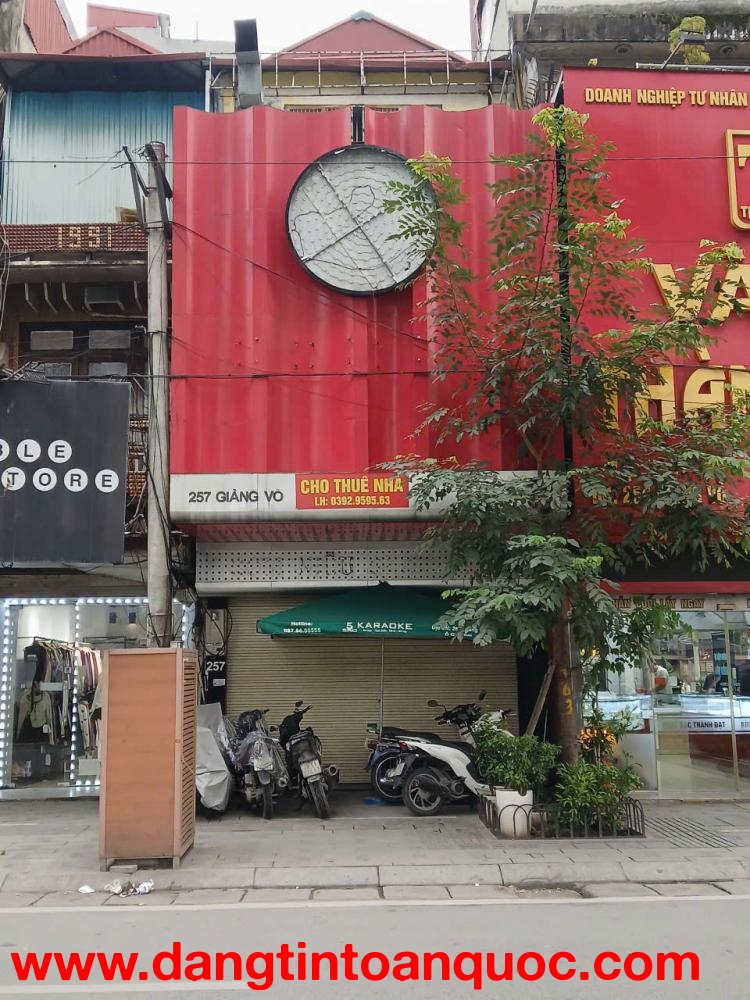 Cho thuê nhà mặt phố Giảng Võ – vị trí đắc địa, kinh doanh sầm uất