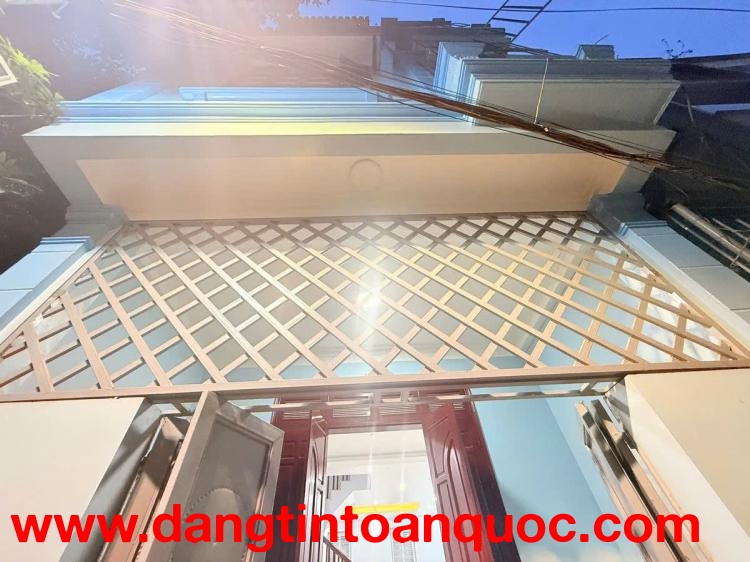 CHÍNH CHỦ CHO THUÊ NHÀ NGUYÊN CĂN – PHÙ HỢP Ở GIA ĐÌNH HOẶC VĂN PHÒNG LÀM VIỆC