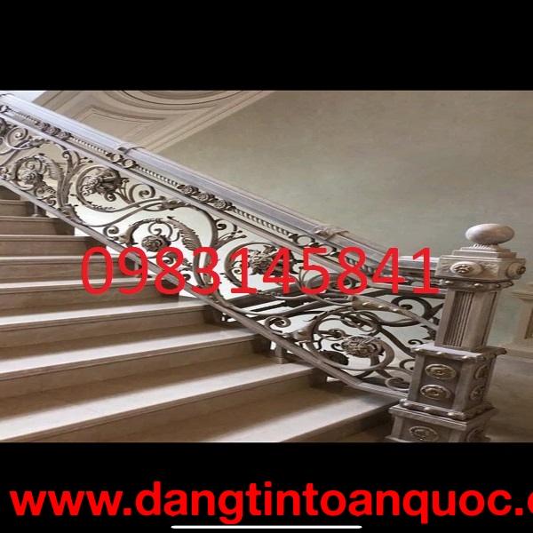 Nâng tầm kiến trúc với cầu thang inox sắt mỹ thuật cao cấp