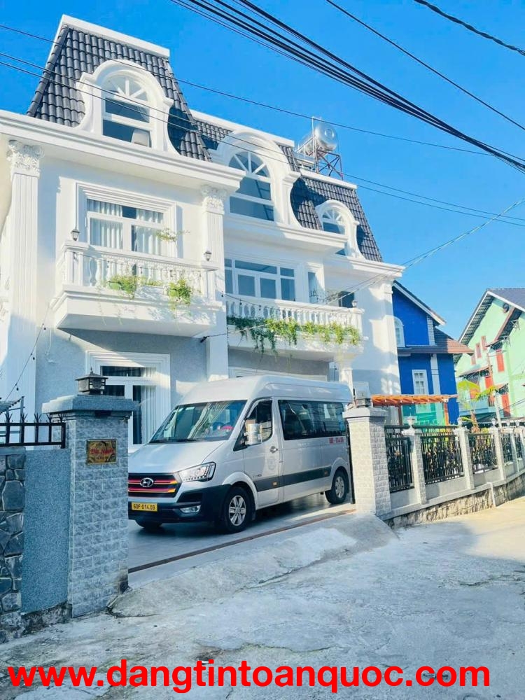 Cho thuê Villa gần Hồ Xuân Hương 7 phòng đường Hà Huy Tập P3 Đà Lạt giá 23tr