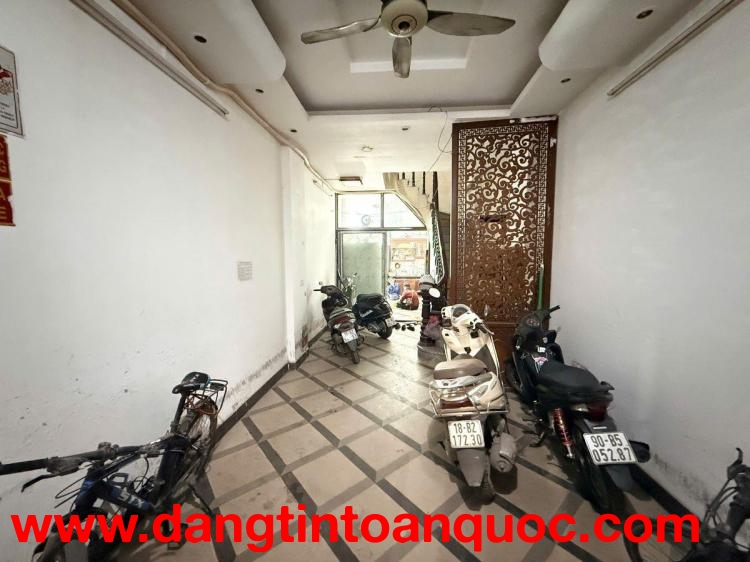 CỰC HIẾM KHƯƠNG TRUNG – MẶT NGÕ Ô TÔ TRÁNH – KINH DOANH ĐỈNH – GIÁ TỐT