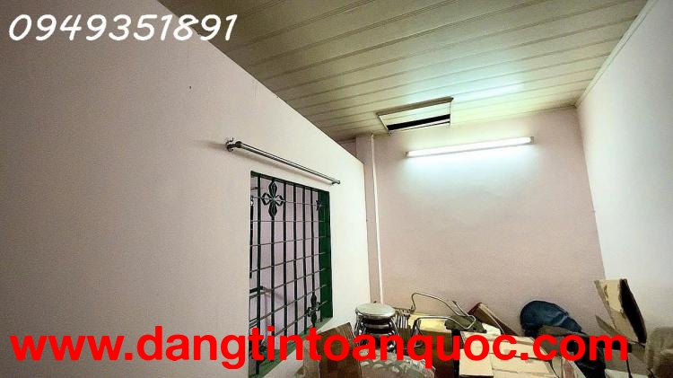 NHÀ ĐẸP - Ở LIỀN - PHẠM VĂN HAI - GIÁP CÁCH MẠNG THÁNG 8 - 3TẦNG - 4PN - 6TỶ - LH 0949351891