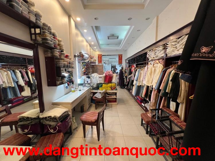 LinhHK cho thuê mặt phố Hàng Bông – 260m², vị trí đẹp, giá 4.000 USD