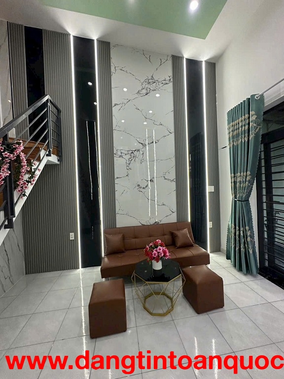 HIẾM – NHÀ GIÁ RẺ QUẬN 12 CŨ – VÀO Ở NGAY