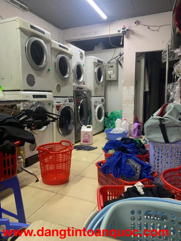 SANG NHƯỢNG CỬA HÀNG GIẶT LÀ – NGÕ THÁI THỊNH 1, ĐỐNG ĐA