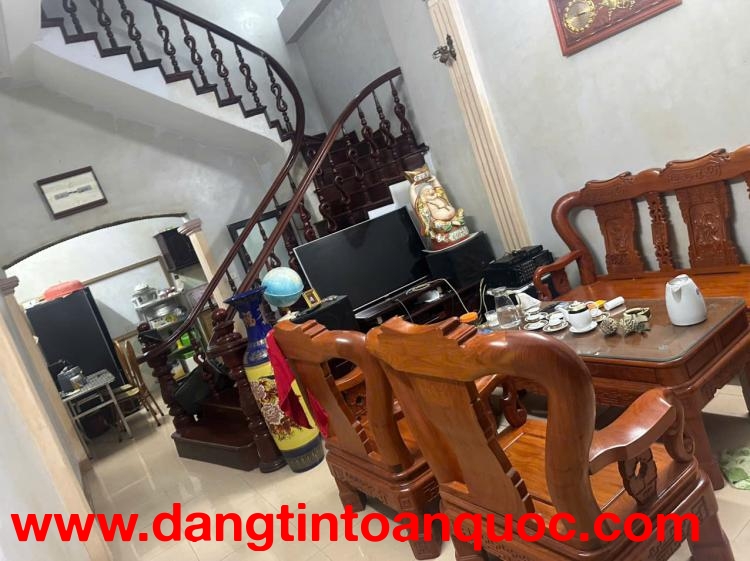 Cho thuê nhà nguyên căn Xã Đàn 50m² x 3 tầng, 3 phòng ngủ, 3 WC, 13 triệu