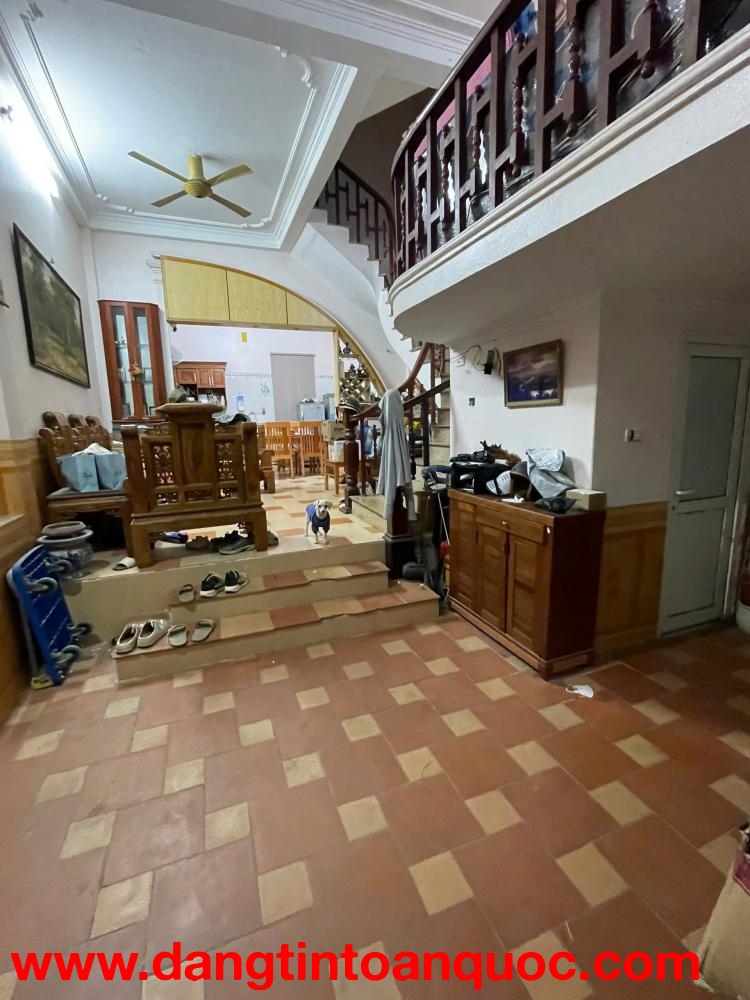 CẦN NHƯỢNG NHÀ NGUYÊN CĂN TẠI  ĐỊNH CÔNG, HOÀNG MAI, HÀ NỘI