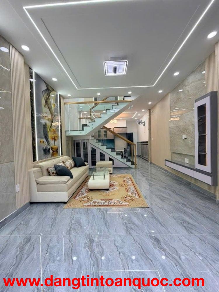 BÁN NHÀ 3 TẦNG TẠI LÊ VĂN KHƯƠNG, Q12 - 46M2 - NHỈNH 4TỶ5. LH: 0367800665.