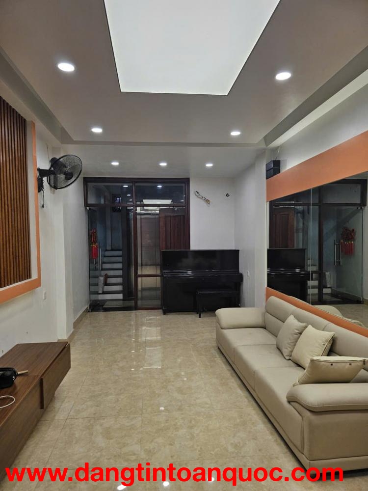 Cho thuê nhà nguyên căn ngõ 57 An Dương – Tây Hồ, Hà Nội