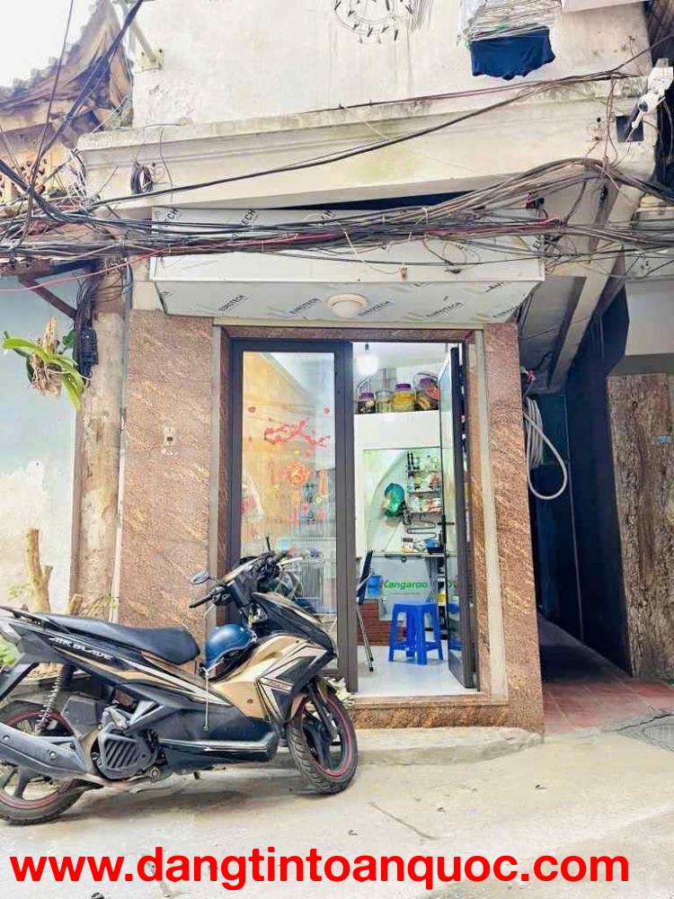 Cho thuê nhà nguyên căn ngõ Tô Hoàng 16m² x 5 tầng 7 triệu/tháng