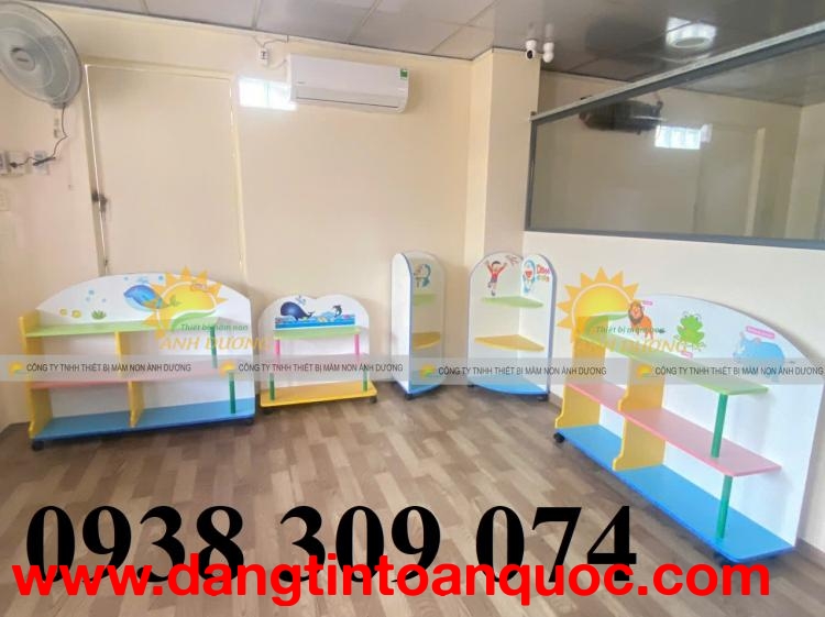 Kệ gỗ mầm non, kệ đồ chơi mầm non, tủ kệ gỗ mầm non
