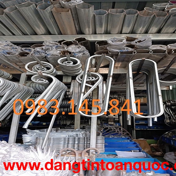 Đơn vị sản xuất và phân phối hoa sắt mỹ thuật uy tín