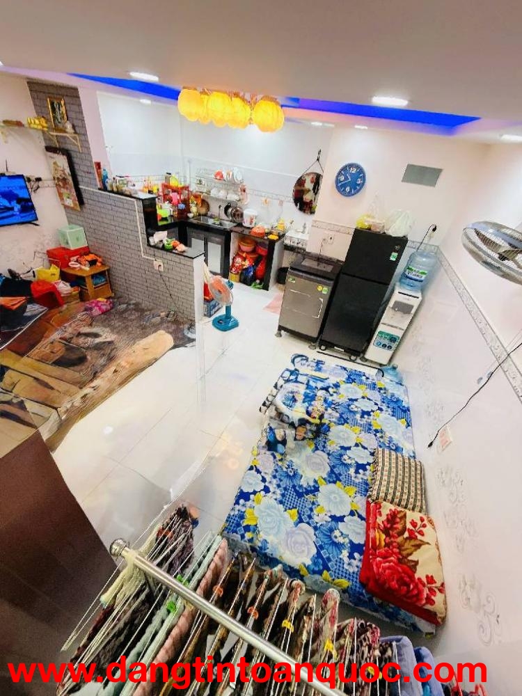 CÁCH 2 CĂN RA HẺM Ô TÔ – NHÀ TẦNG MỚI ĐẸP – QUA CẦU LÀ QUẬN 1 – QUẬN 5 - 3.4 ty