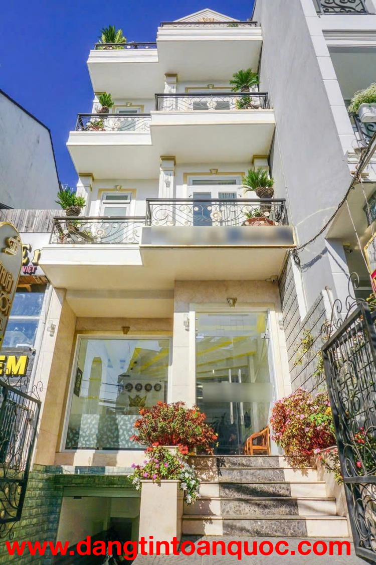 Cho thuê Khách Sạn 10 phòng có thang máy mặt tiền Nguyễn Trãi P9 Đà Lạt giá 32 triệu