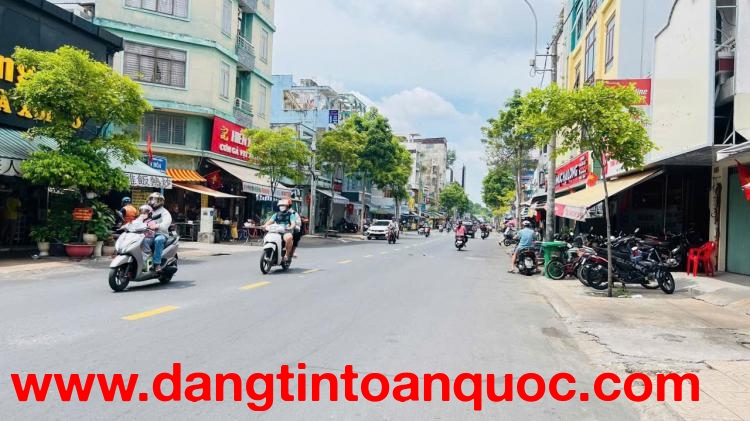 CHDV  Huỳnh Mẫn Đạt - Quận 5 - 5 tầng - 7 Phòng - 41m2 - 9.7 Tỷ