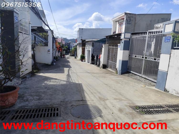 Nhà 3 tầng KĐT Mỹ Gia cực đẹp full nội thất chỉ việc ở