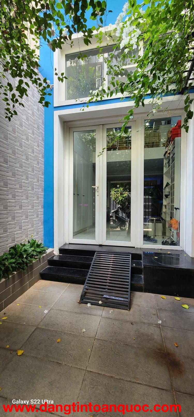 Nhà phố khu trung tâm Q10. 2 mặt hẻm thông thoáng. Đầy đủ nội thất. Khu an ninh, văn minh, yên tĩnh.