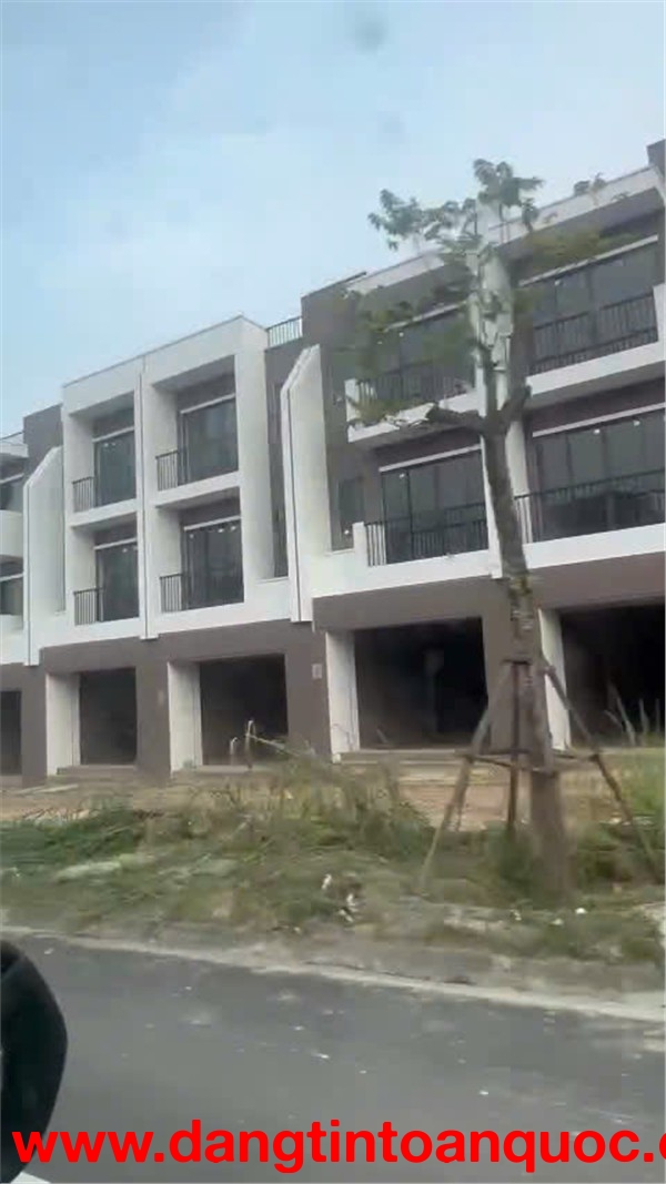 NHÀ ĐẸP – GIÁ TỐT –  BÁN GẤP SHOPHOUSE  Tại Xã Giới Phiên, Huyện Yên Bái