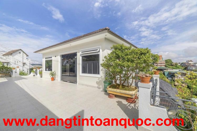 Cho thuê villa sân vườn 4 nhà riêng biệt 7 phòng đường Lý Nam Đế, phường 8, đà lạt giá 40tr