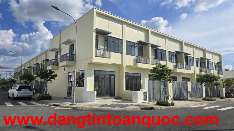 GIÁ NHÀ THUÊ – SỞ HỮU NHÀ PHỐ THẬT - LỜI GIẢI AN CƯ CHO GIA ĐÌNH TRẺ