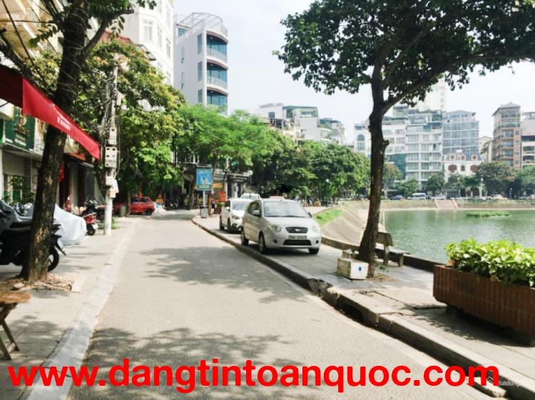 Cần bán gấp, bán nhà phố Phạm Huy Thông, hiếm nhà bán, ô tô tránh, chỉ 24 tỷ