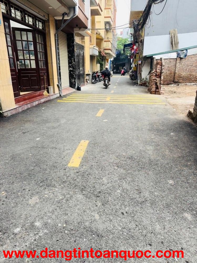 Bán nhà Tựu Liệt, Thanh Trì, Gara ô tô, Kinh doanh, 46m2, 10.2 tỷ