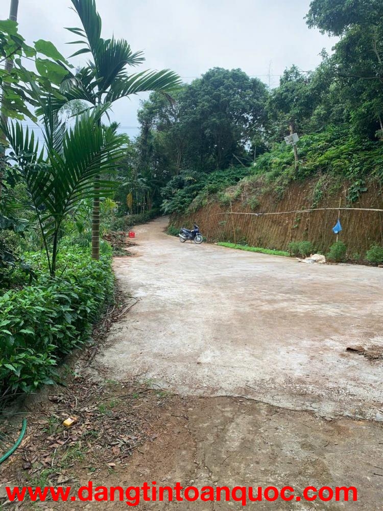 CHÍNH CHỦ BÁN SIÊU PHẨM - Chưa đến 4 tỷ khu nhà vườn cực đẹp trung tâm thành phố Lao Cai (cũ)