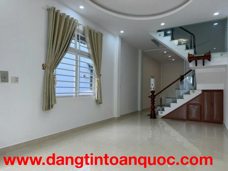 Bán nhà đường số 2, Phường Tăng Nhơn Phú B, Thủ Đức, TP HCM. DT 60m2. Giá 6,3 tỷ, sổ hồng. Liên hệ 0
