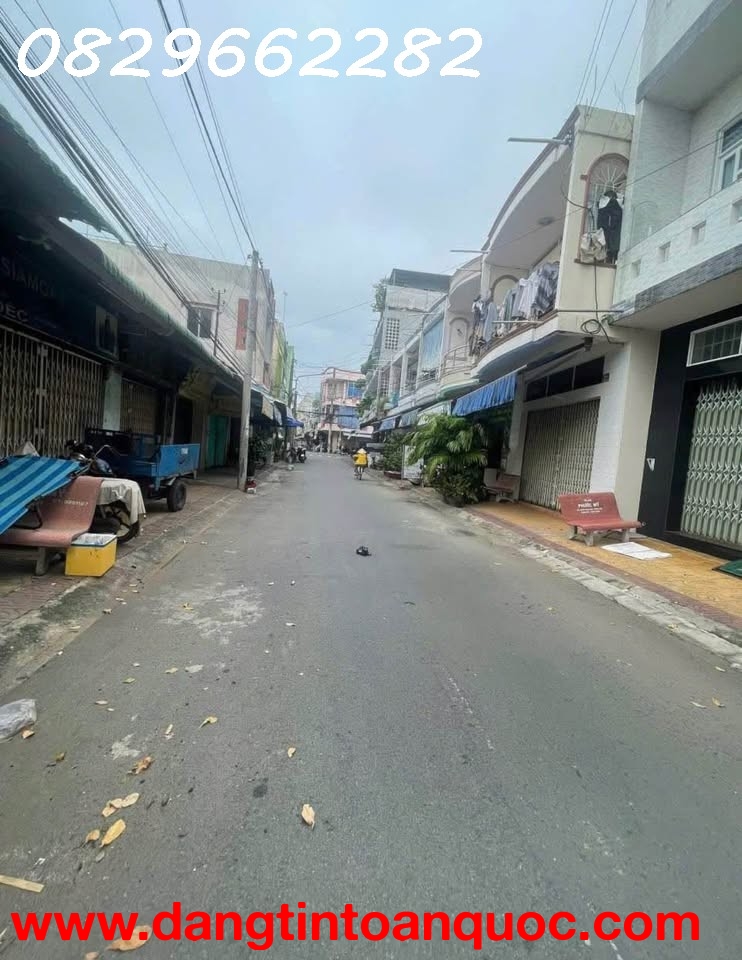 Bán nhà mặt phố Ngô Thời Nhiệm, P. Sa Đéc, Đồng Tháp. DT 25m2, 4 tầng, 2PN, Sổ Hồng. Giá 2 tỷ. Hướng