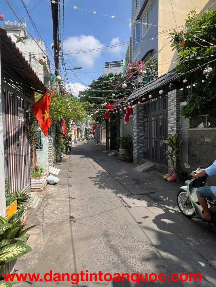 Mặt tiền xe hơi Tạ Quang Bửu ngang 6m DT 674m2 Nở hậu - 0931172218